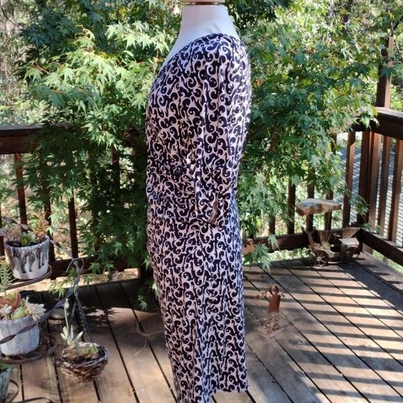 Laundry Soft Knit Dress - Picture 4 of 9